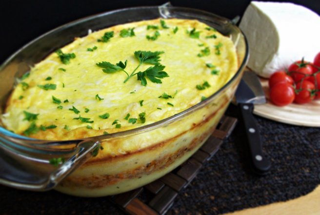 Musaca din piure de cartofi cu carne tocata si leurda