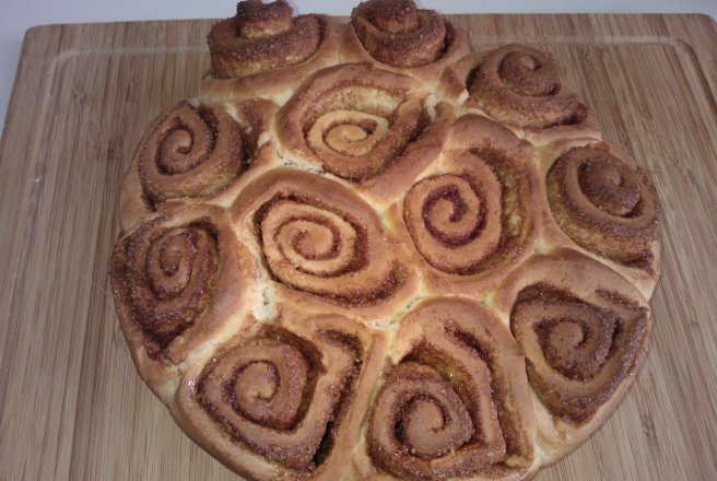 Cinnabon: rulouri cu zahar brun si scortisoara