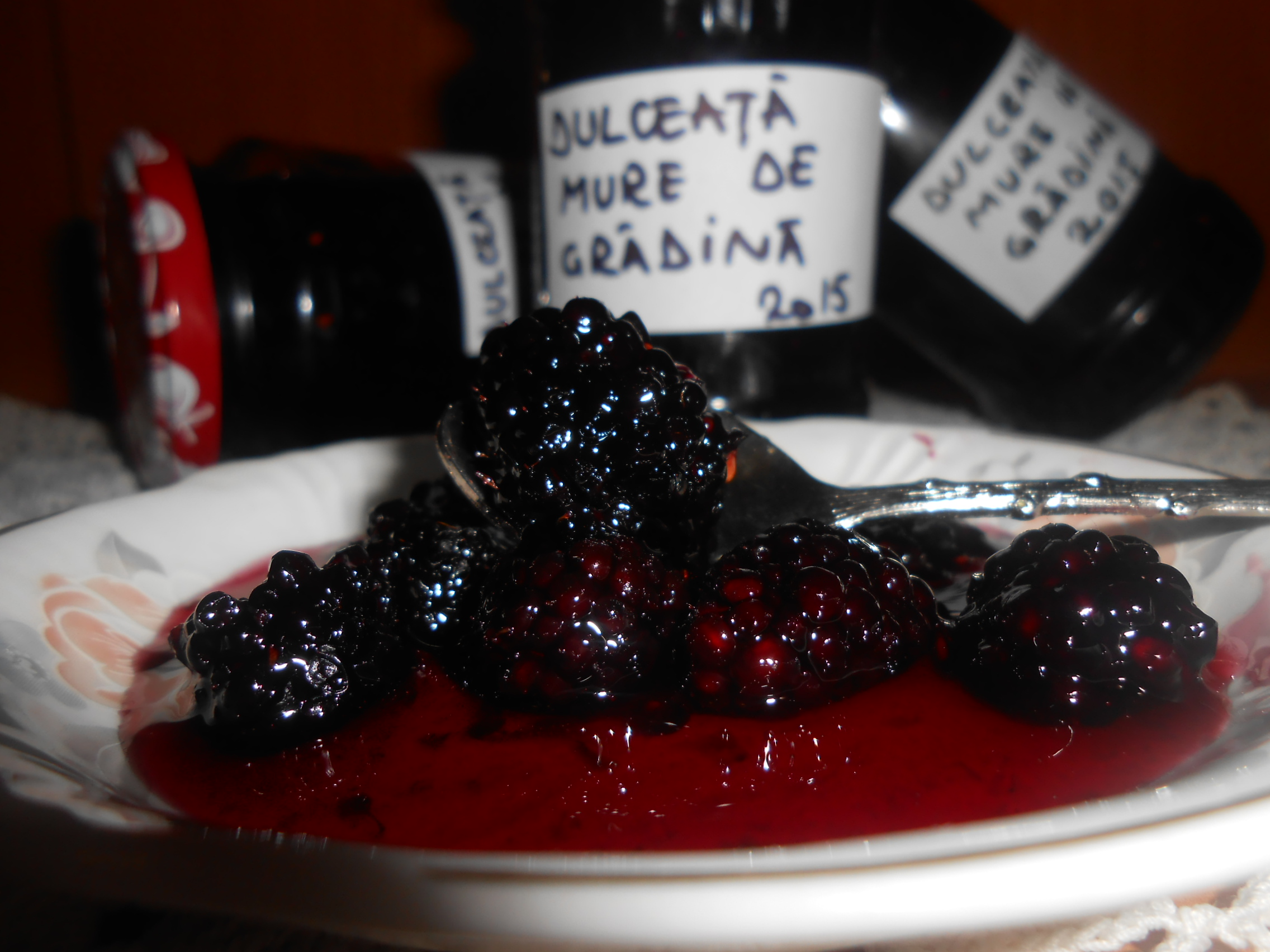 Dulceata de mure de gradina