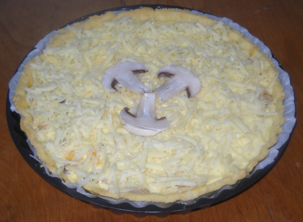 Tarta cu piept de pui si ciuperci