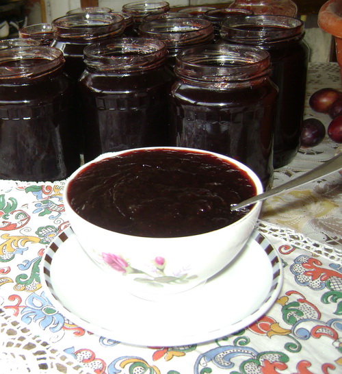 Gem de prune roşii