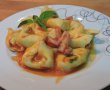 Tortellini cu sos de tomate si bacon-12