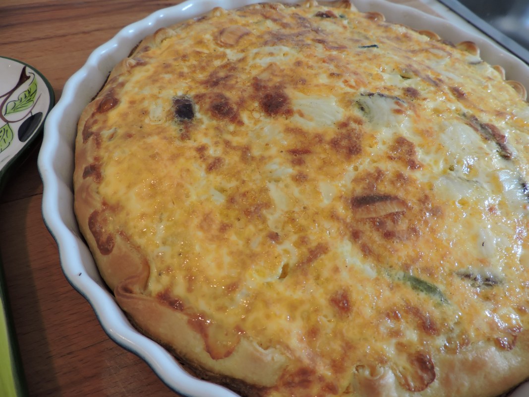 Quiche cu legume si peste