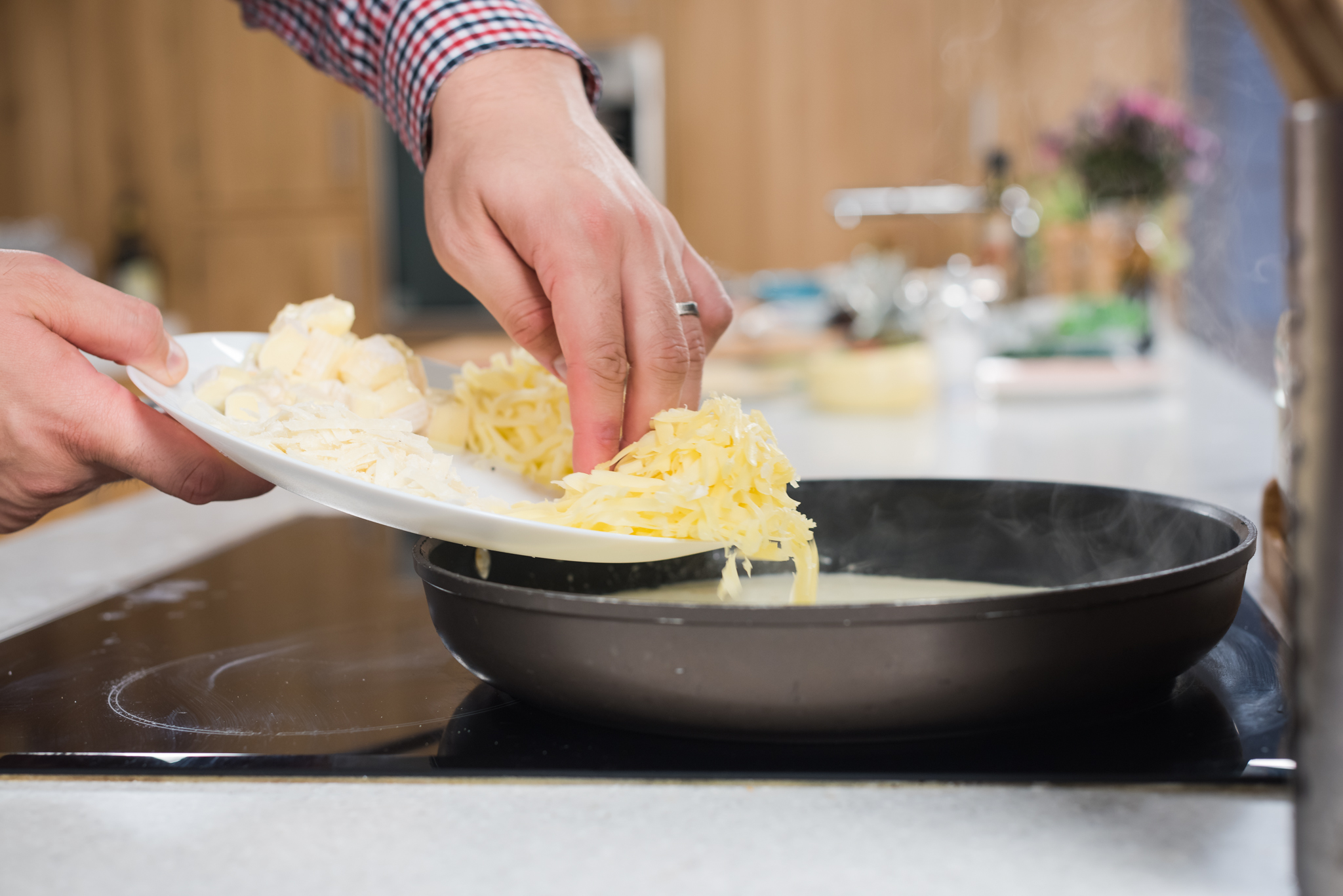 Tagliatelle con spinaci e quattro formaggi - Delaco