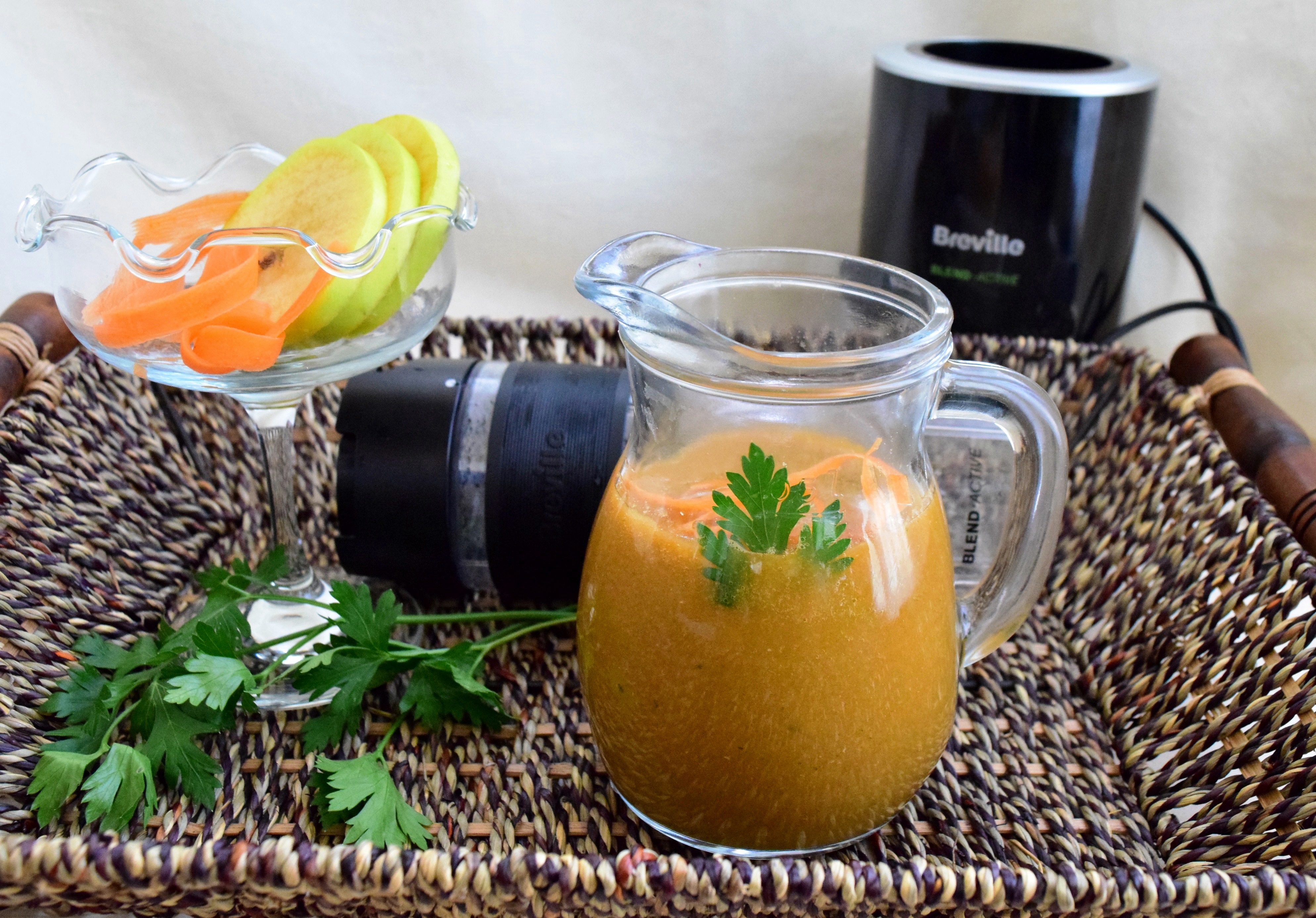 Smoothie detoxifiant cu legume