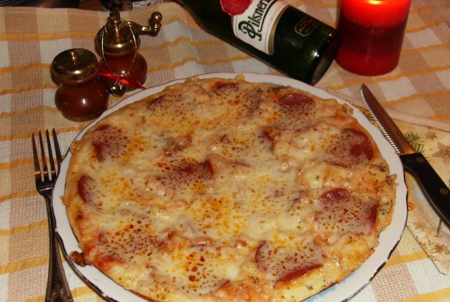 Pizza la tigaie in 15 minute