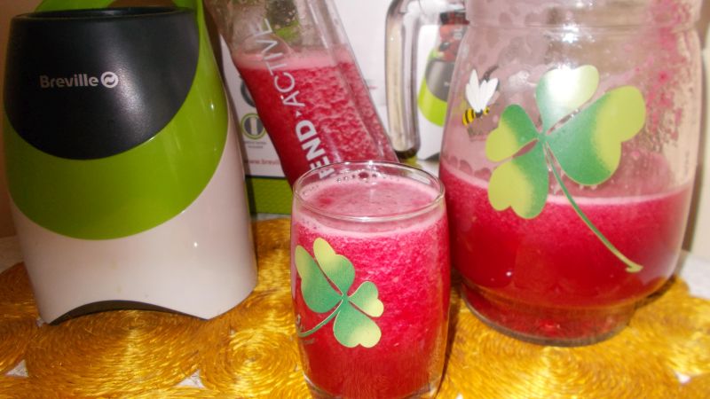 Smoothie rosu