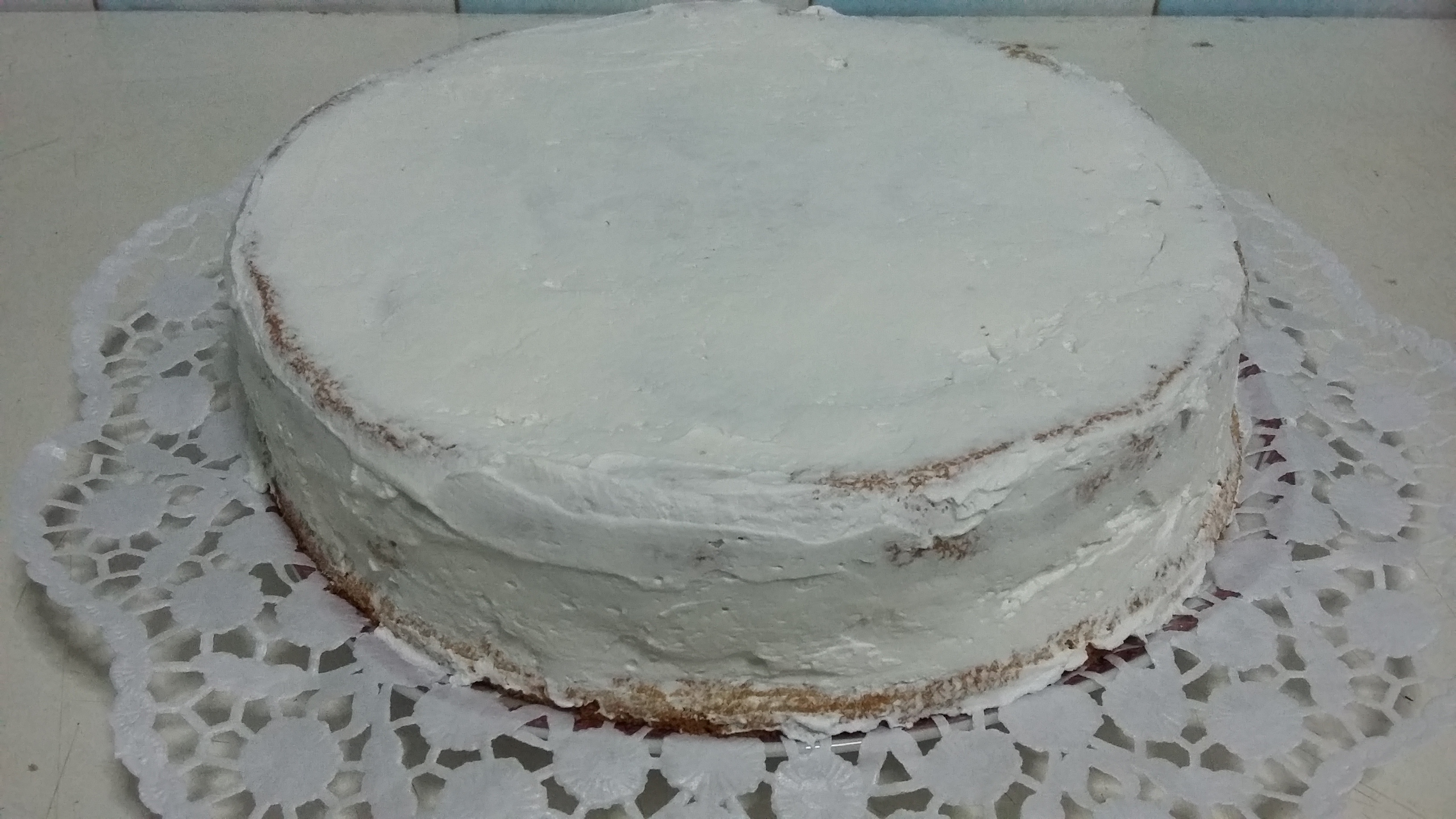 Tort cu crema de castane si crema de ciocolata alba