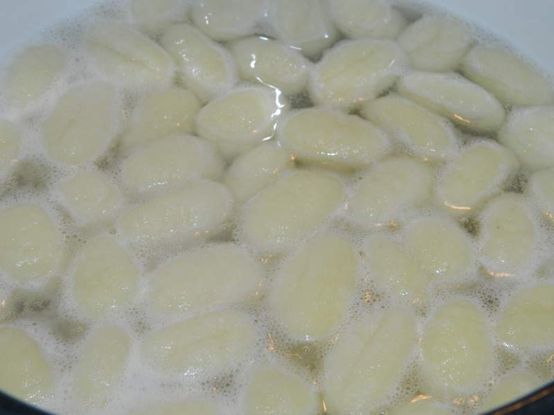 Gnocchi cu friptura de miel