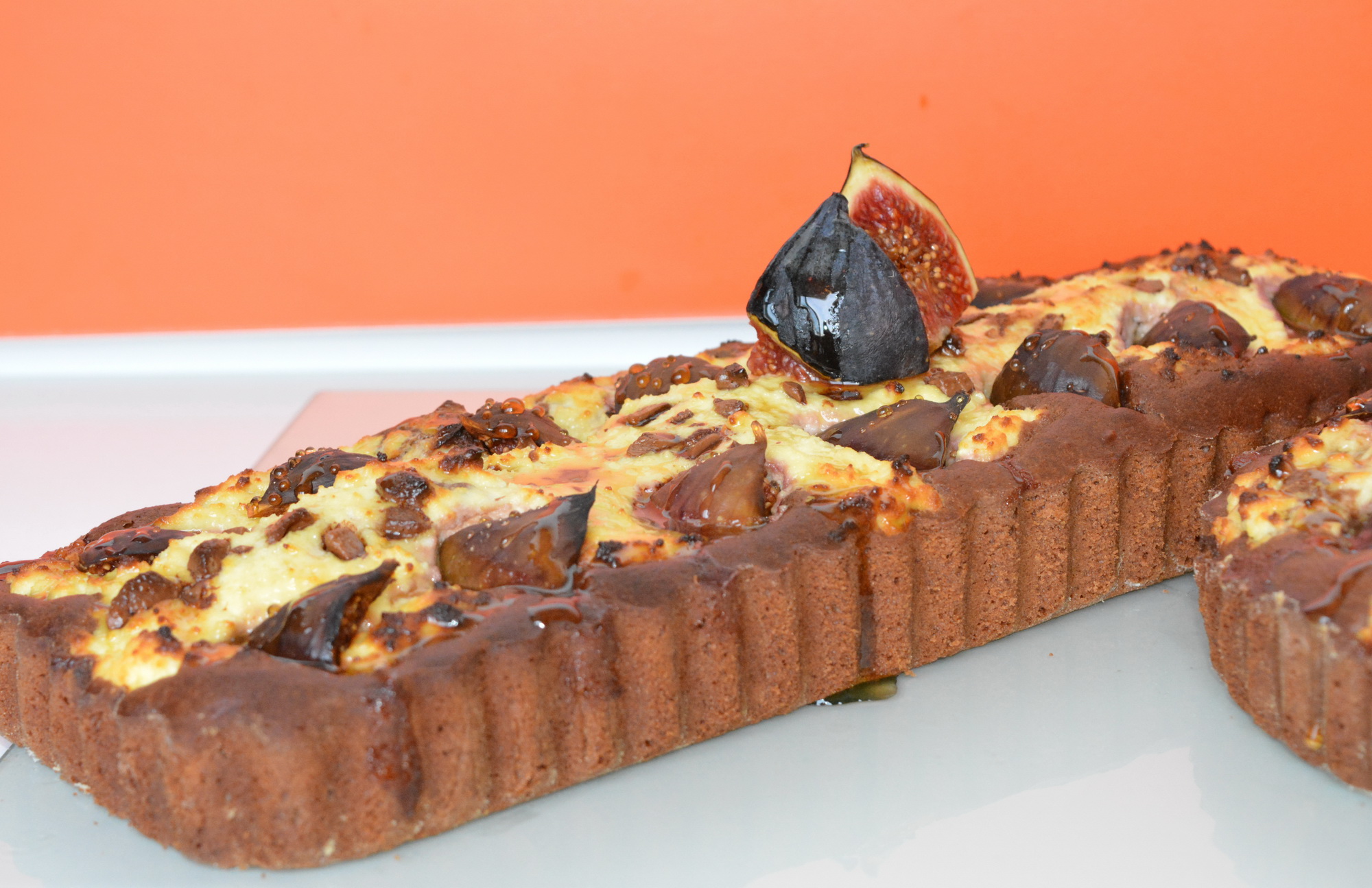 Brownie cu crema de branza si smochine