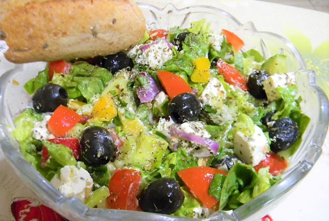 Salata greceasca