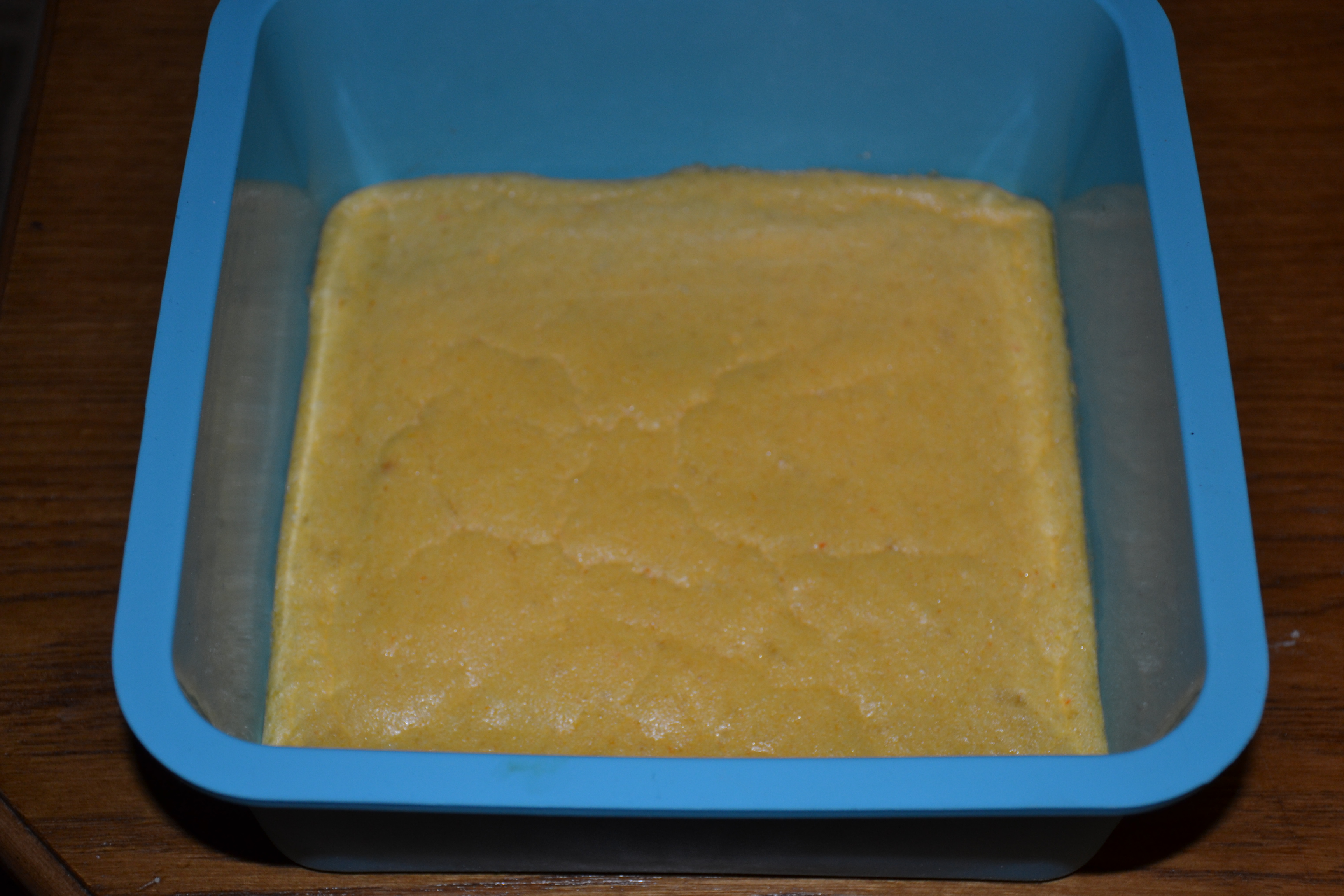 Aperitiv cheesecake cu topping de rosii