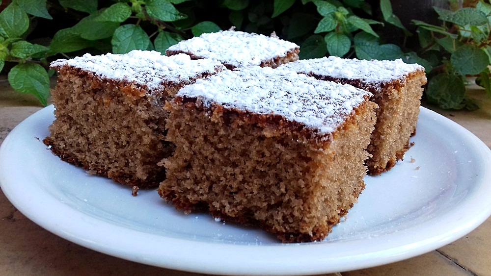 Desert prajitura cu lapte cald si nesquik