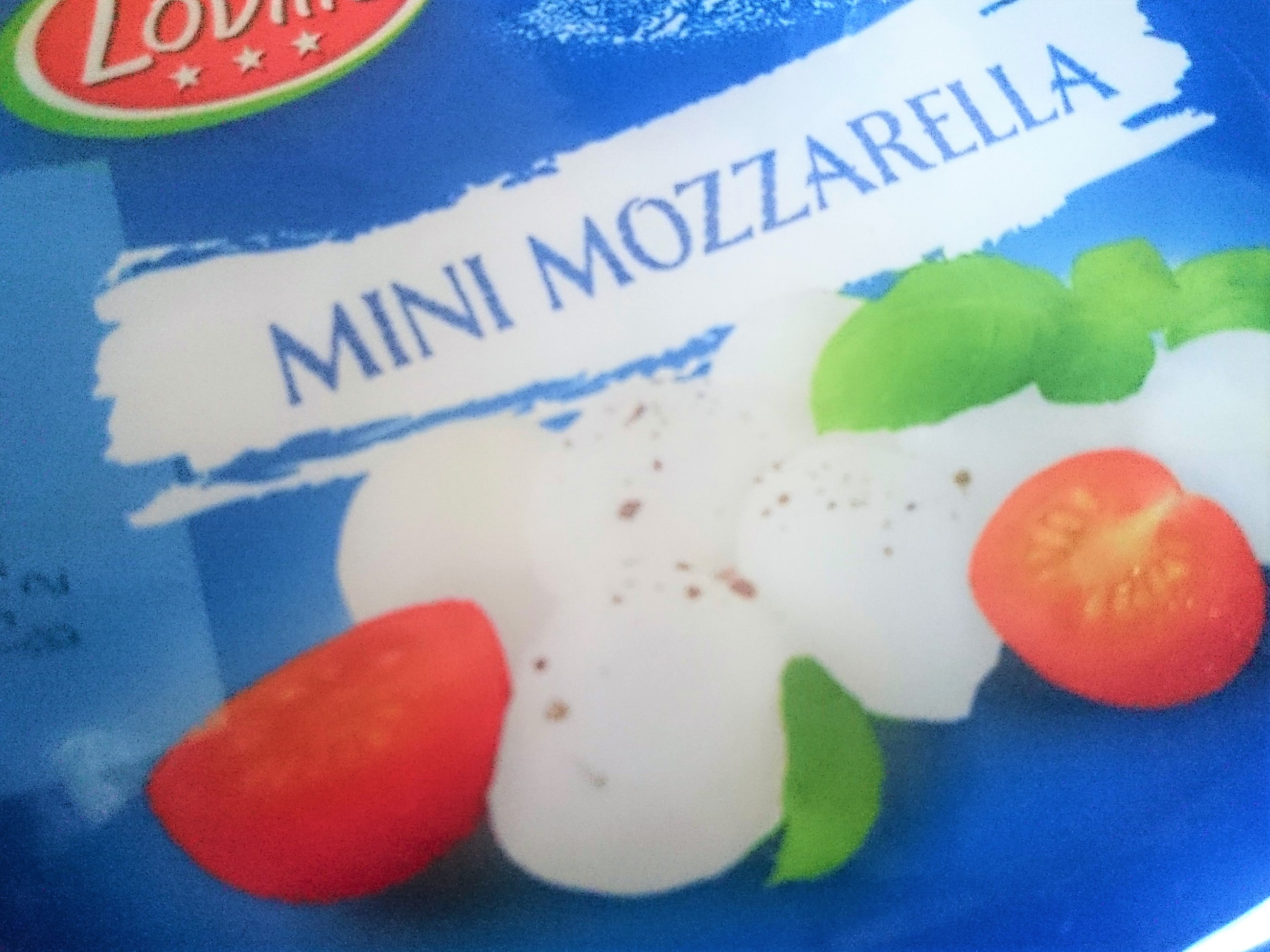 Aperitiv cu branzeturi si fructe