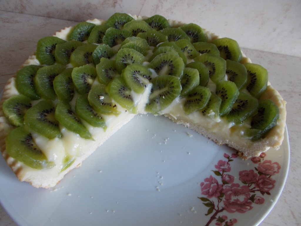 Desert tarta cu crema de lamaie si kiwi -reteta nr. 300