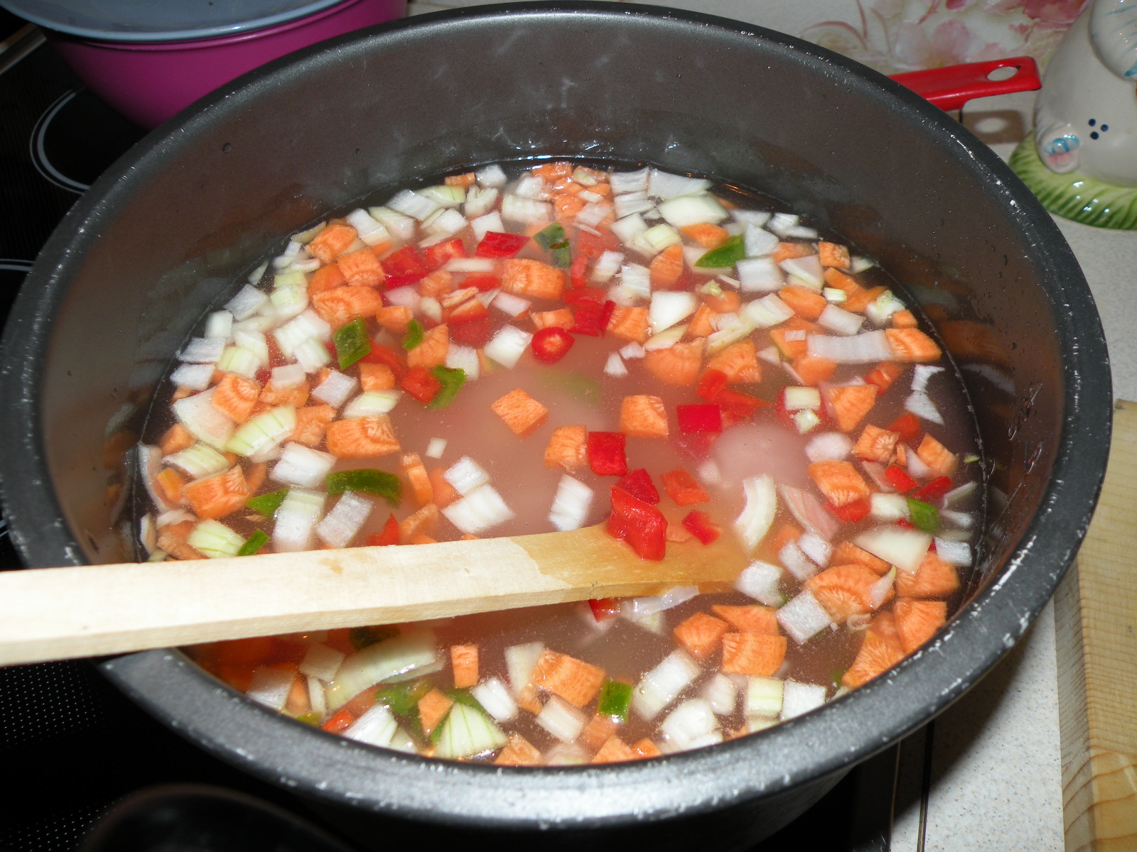 Ciorba acra de pui cu legume si tarhon