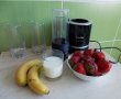 Smoothie & Milkshake de banane si capsuni-1