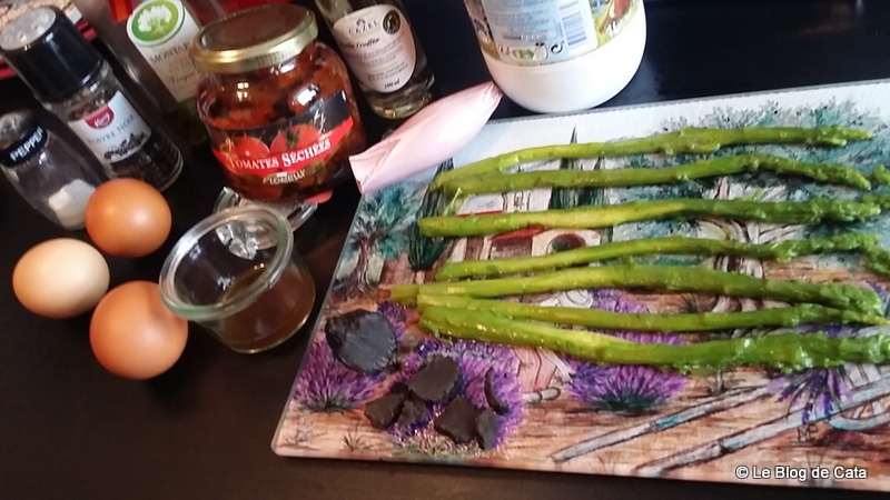 Aperitiv fritata/ Omleta cu asparagus si trufa neagra