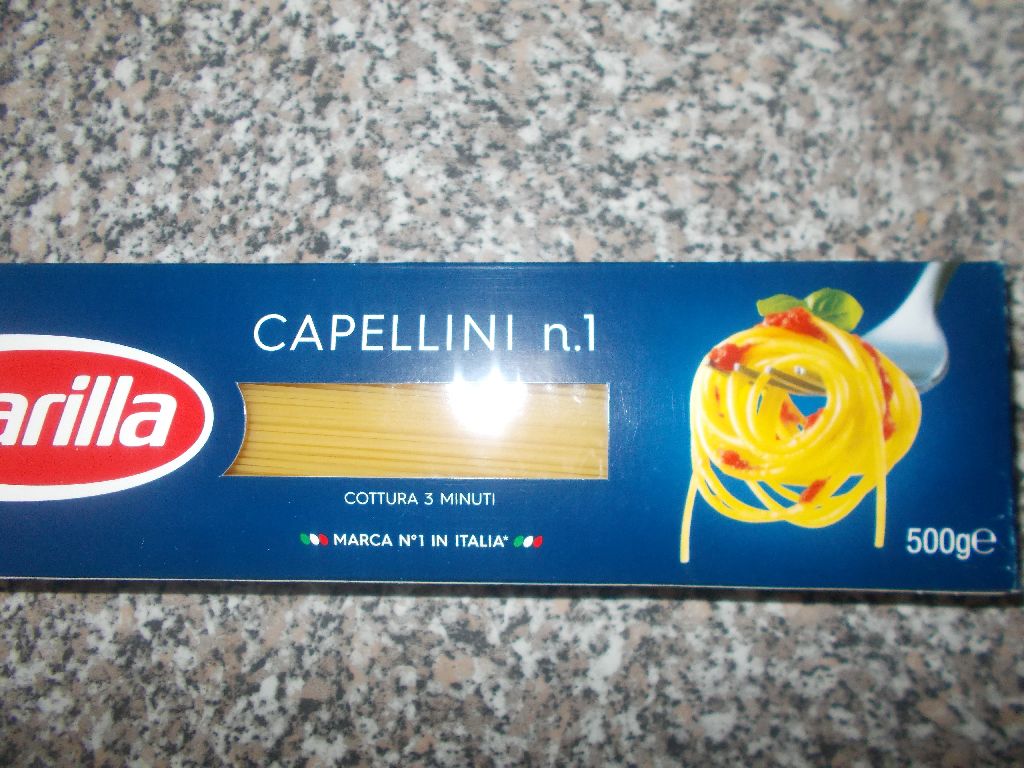 Capellini cu galbiori in sos alb