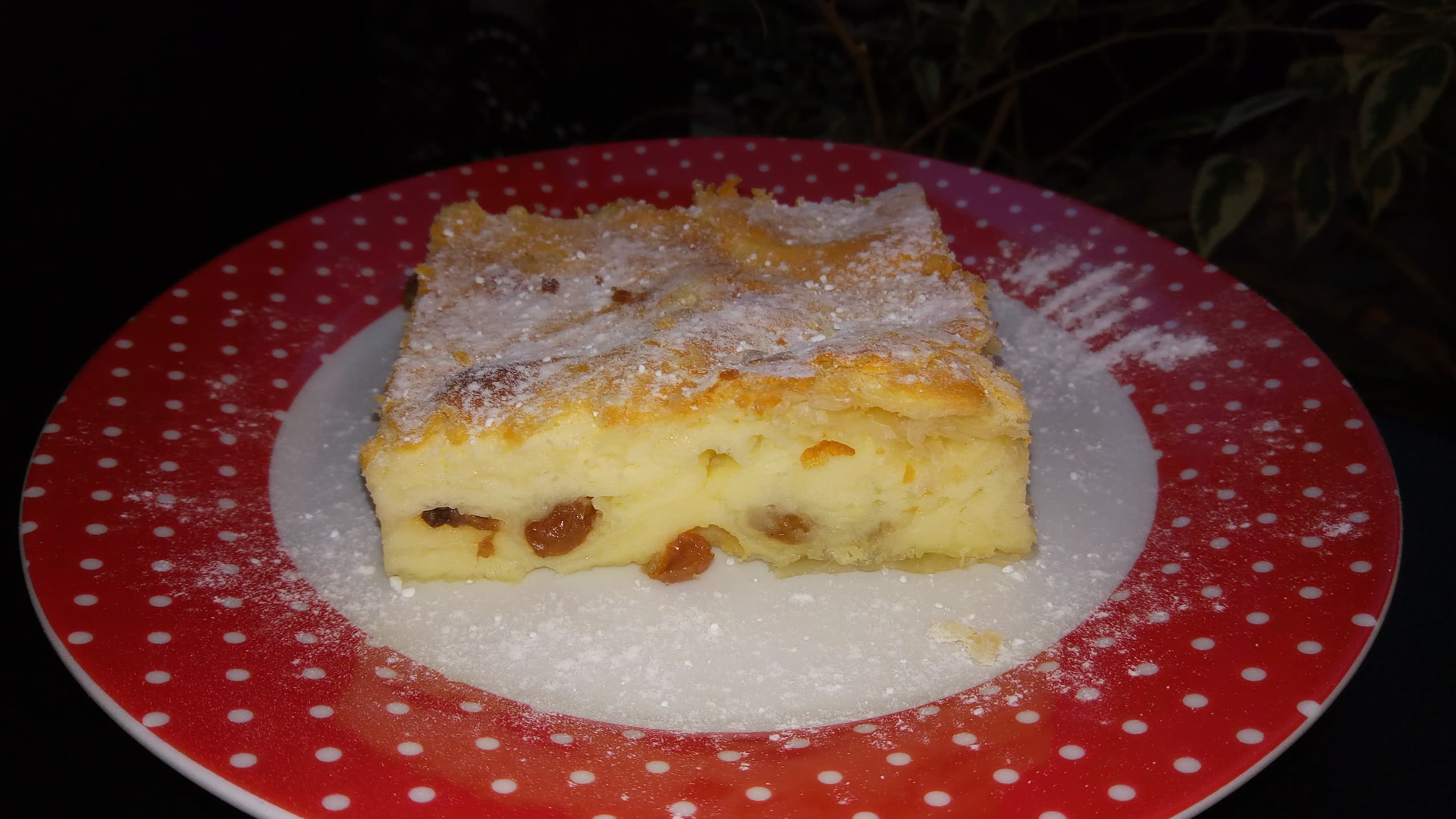Desert placinta cu crema de branza (fromage blanc)