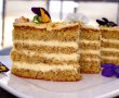 Desert prajitura cu nuca si crema de vanilie-3