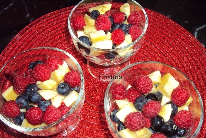 Desert salata de fructe