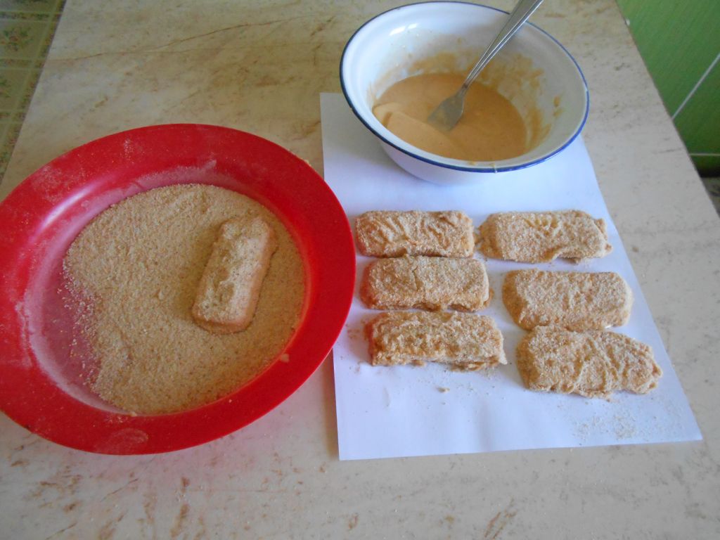 Cascaval pane, cu pesmet