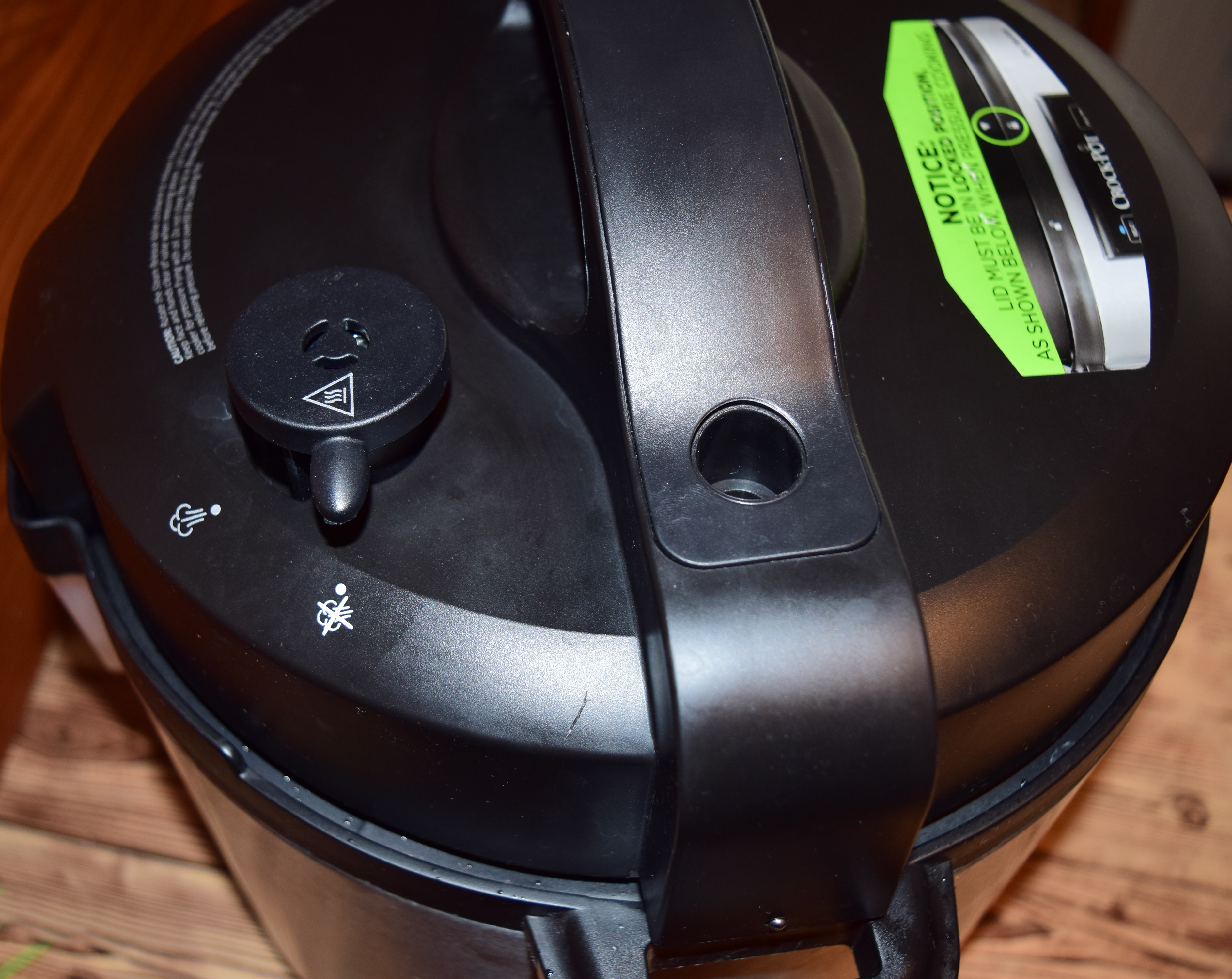 Stufat de iepure la Multicooker Crock-Pot Express cu gatire sub presiune