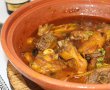 Tajine de pui cu prune si caise uscate-14