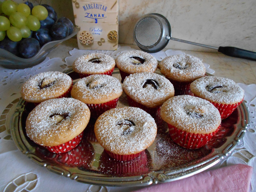 Desert muffins cu prune