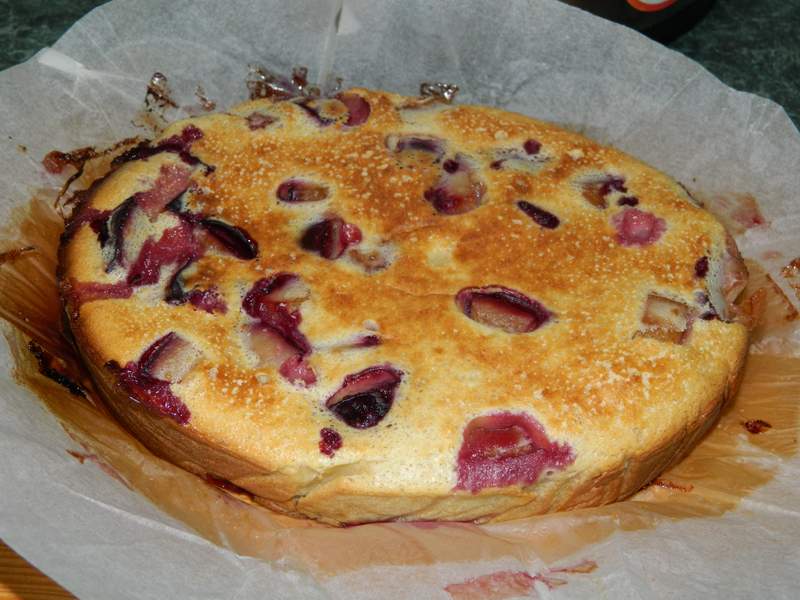 Clafoutis cu prune la slow cooker Crock-Pot