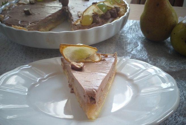 Desert tarta cu pere si ciocolata