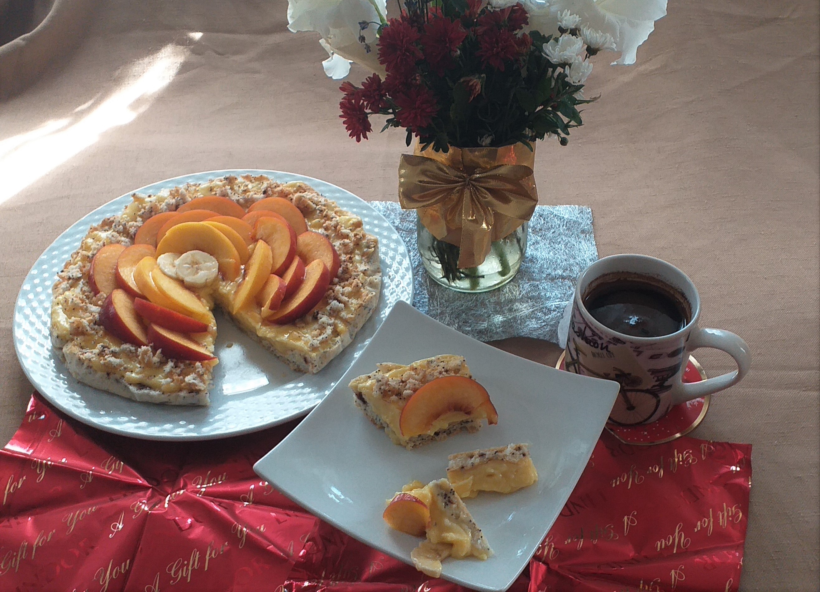 Desert tarta cu crema de vanilie si fructe