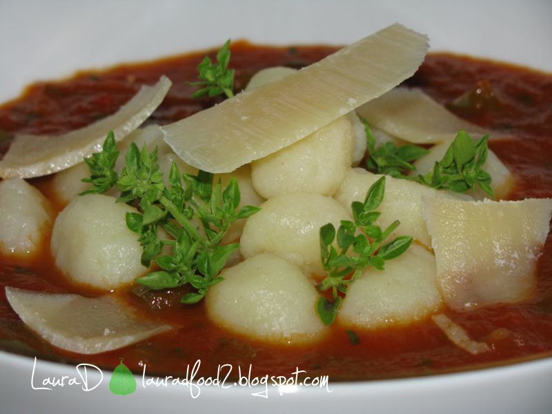 Gnocchi in sos de ardei