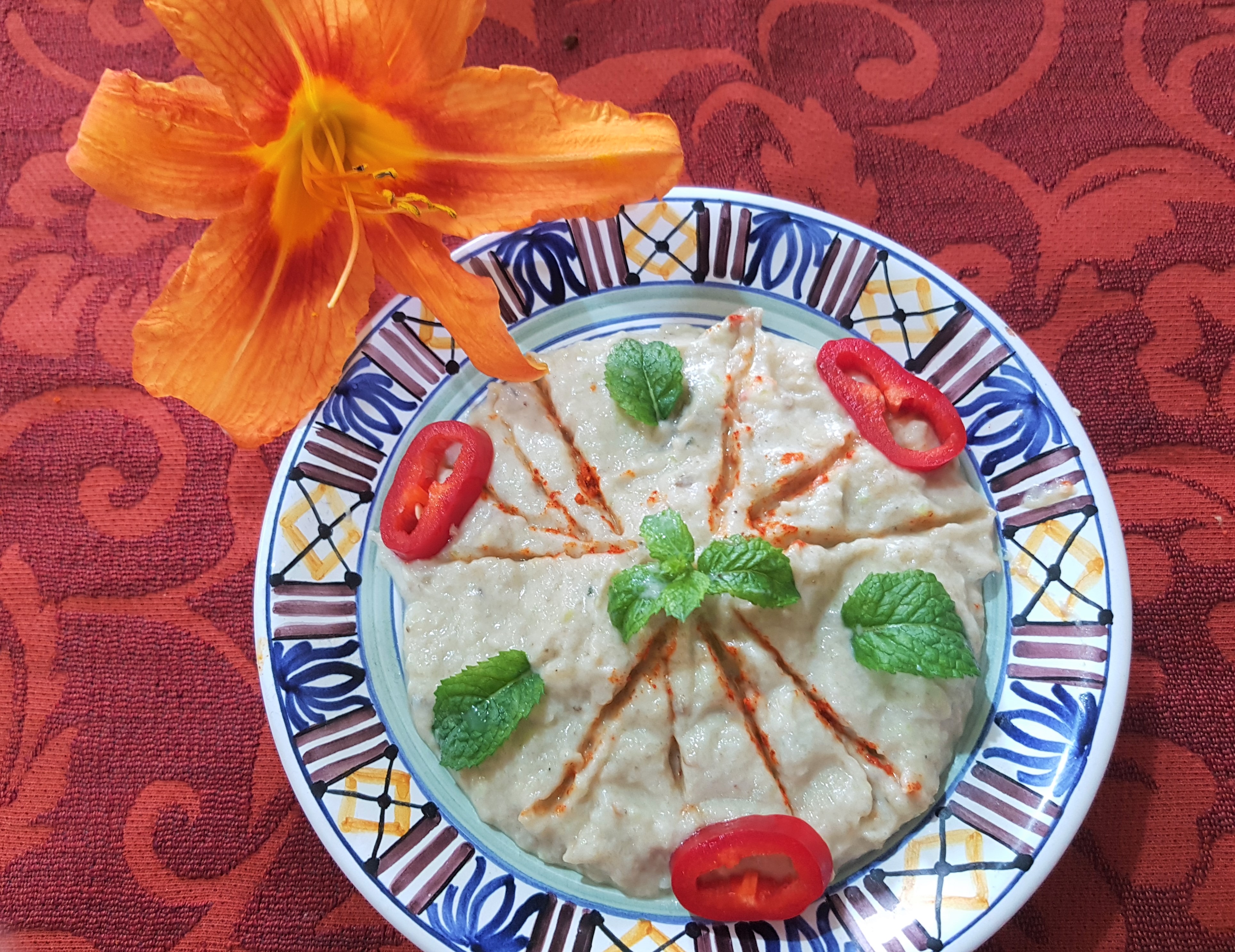 Salata turceasca de vinete cu dovlecel si iaurt