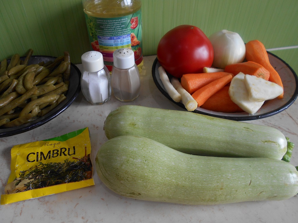 Ciorba de dovlecei, cu fasole verde