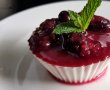 Desert panna cotta cu lapte de migdale si coulis de fructe de padure-11