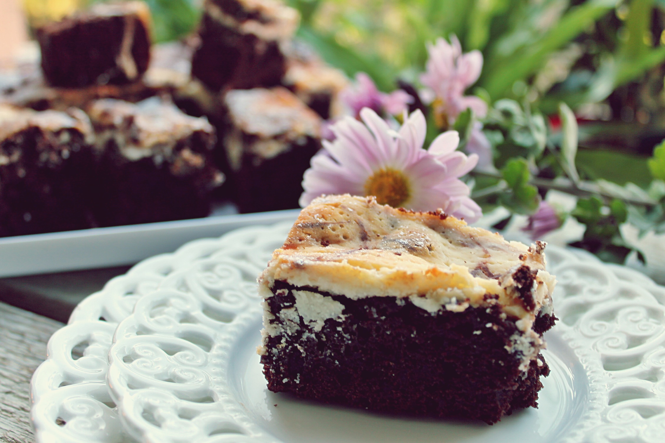 Desert brownies cu crema de branza dulce