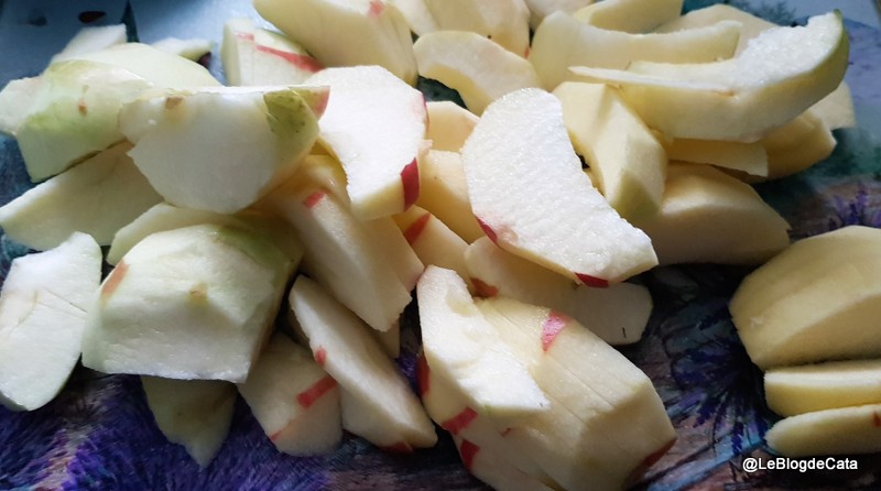 Desert gratin de mere cu nuca de cocos