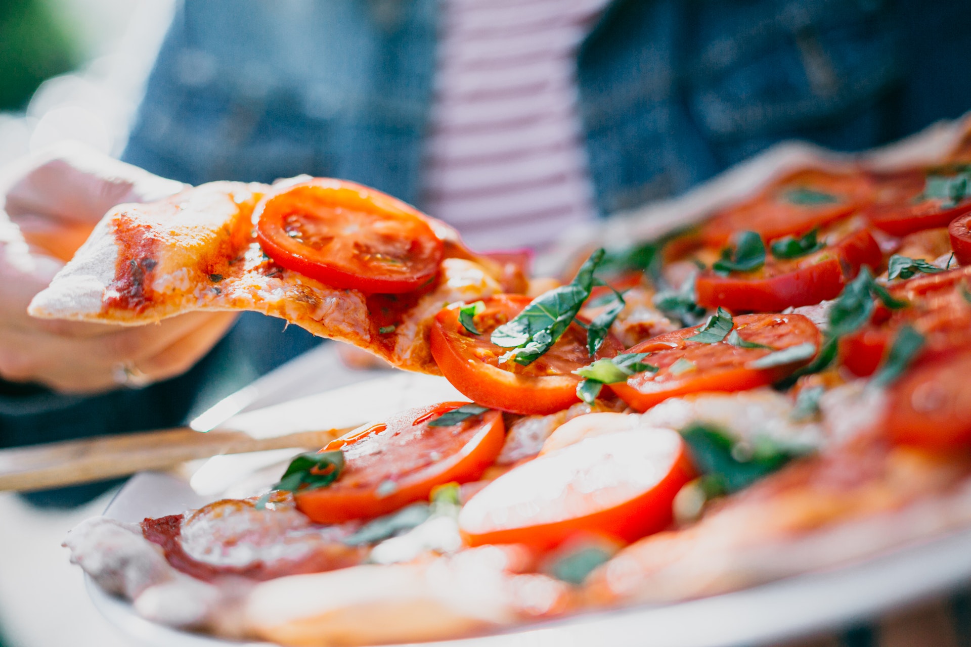 Pizza la tigaie, cea mai simpla si rapida reteta