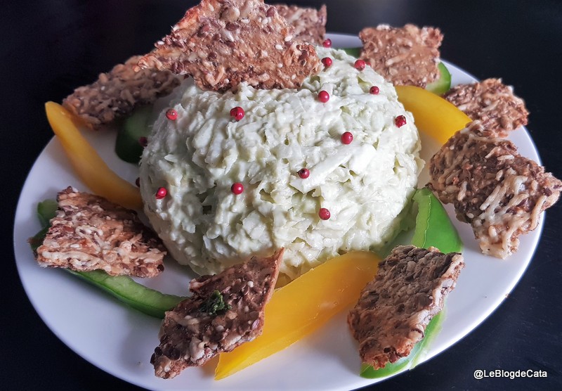 Salata de radacina de telina cu avocado