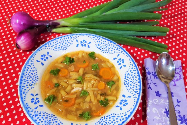 Ciorba simpla de fasole galbena pastai