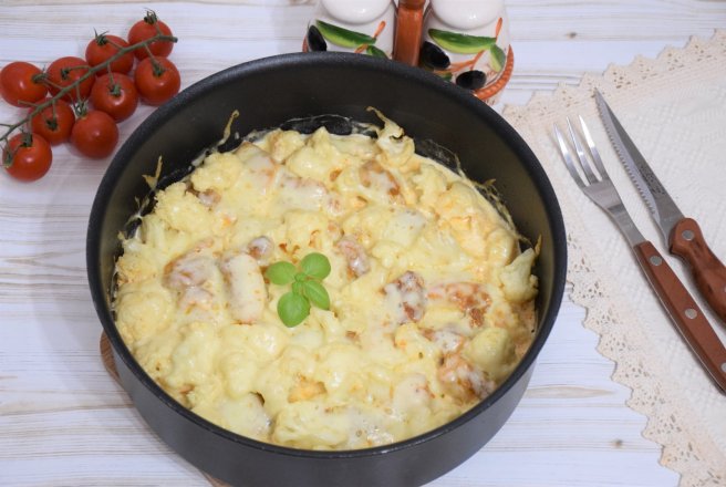 Conopida cu carne de pui, gratinate la cuptor