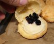 Mini choux a la creme cu vanilie, frisca si afine din dulceata, un deliciu fin si cremos-16