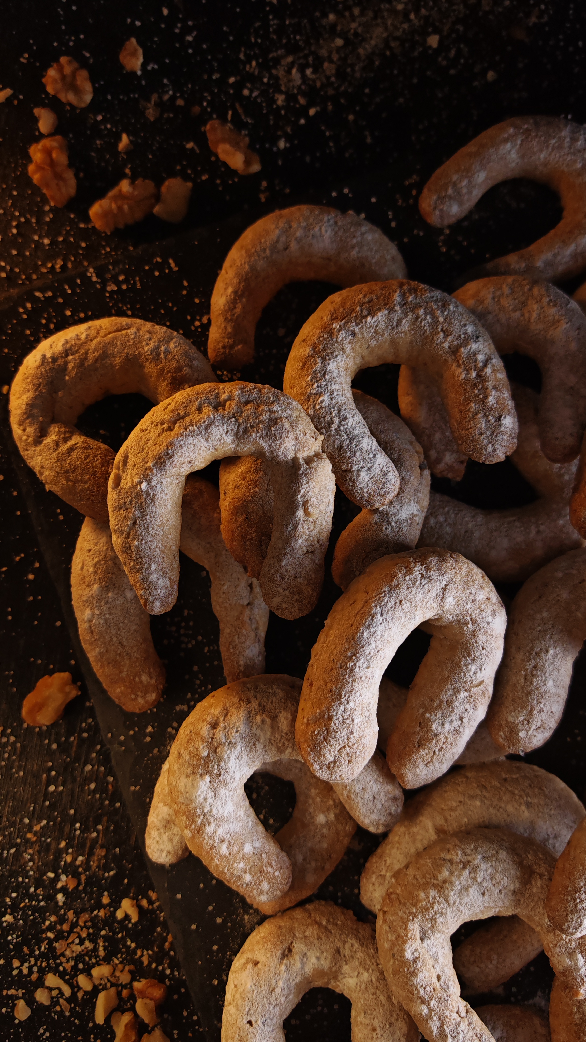 Biscuiți de post cu nucă - Fragezi și gustoși