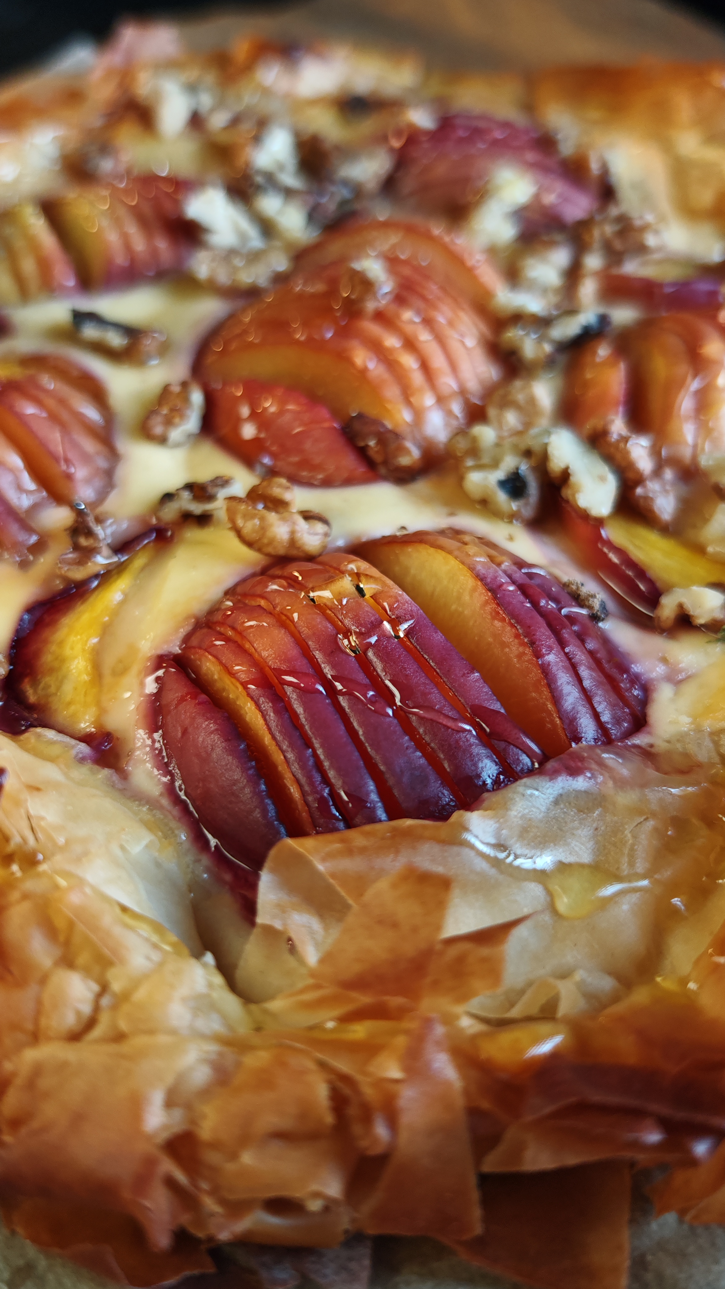 Tartă cu iaurt și nectarine - Desertul rapid și delicios