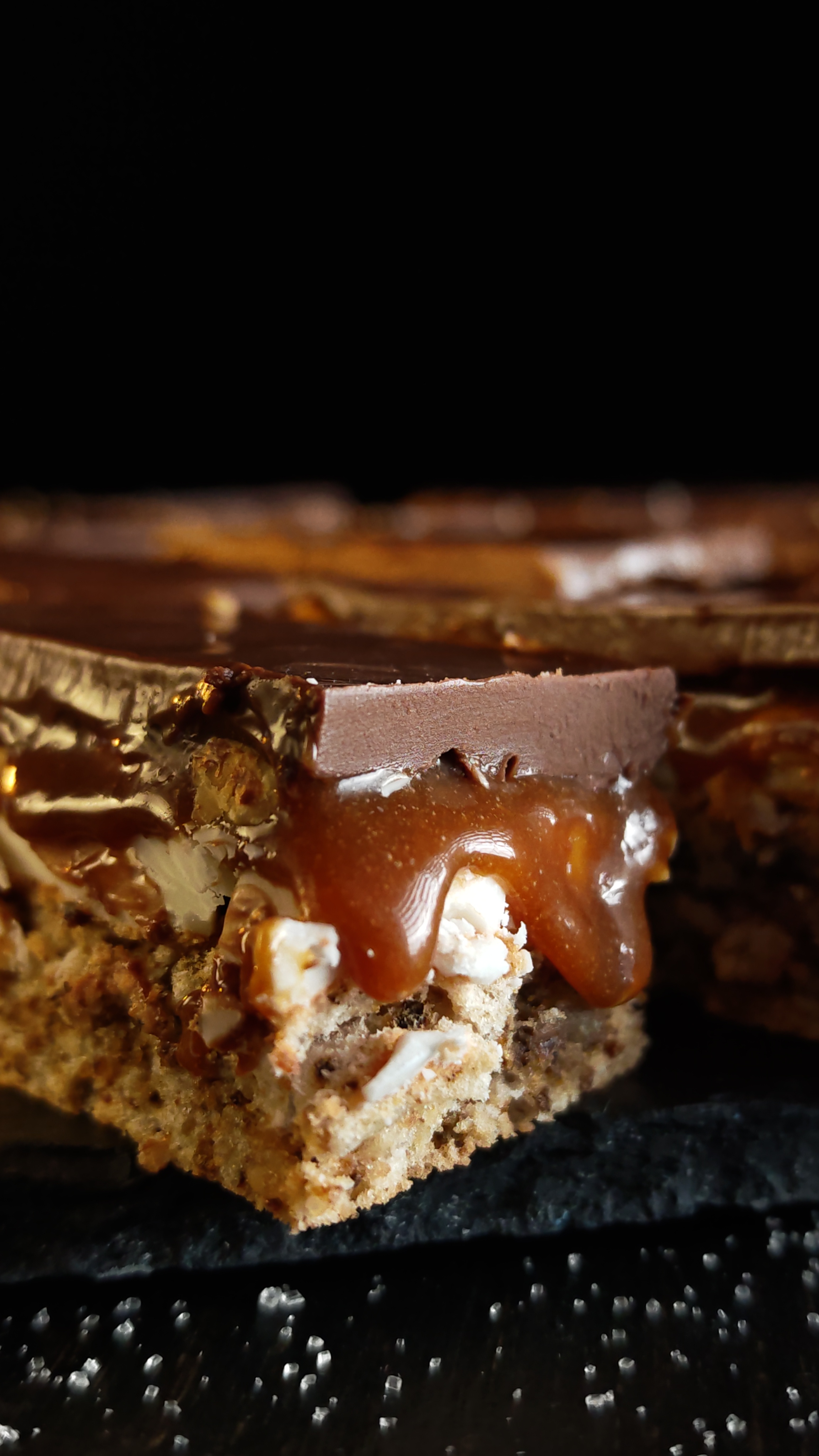 Prăjitura Snickers - Rețeta delicioasă de casă