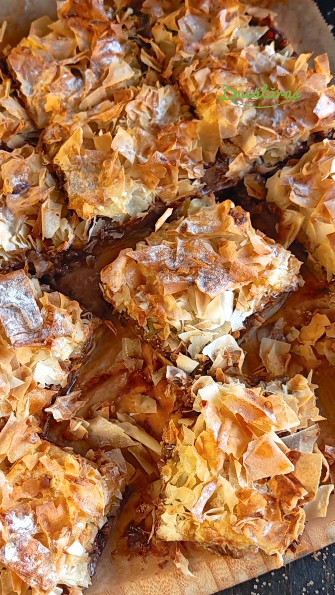 Plăcintă crocantă cu Nutella - Irezistibil de gustoasă