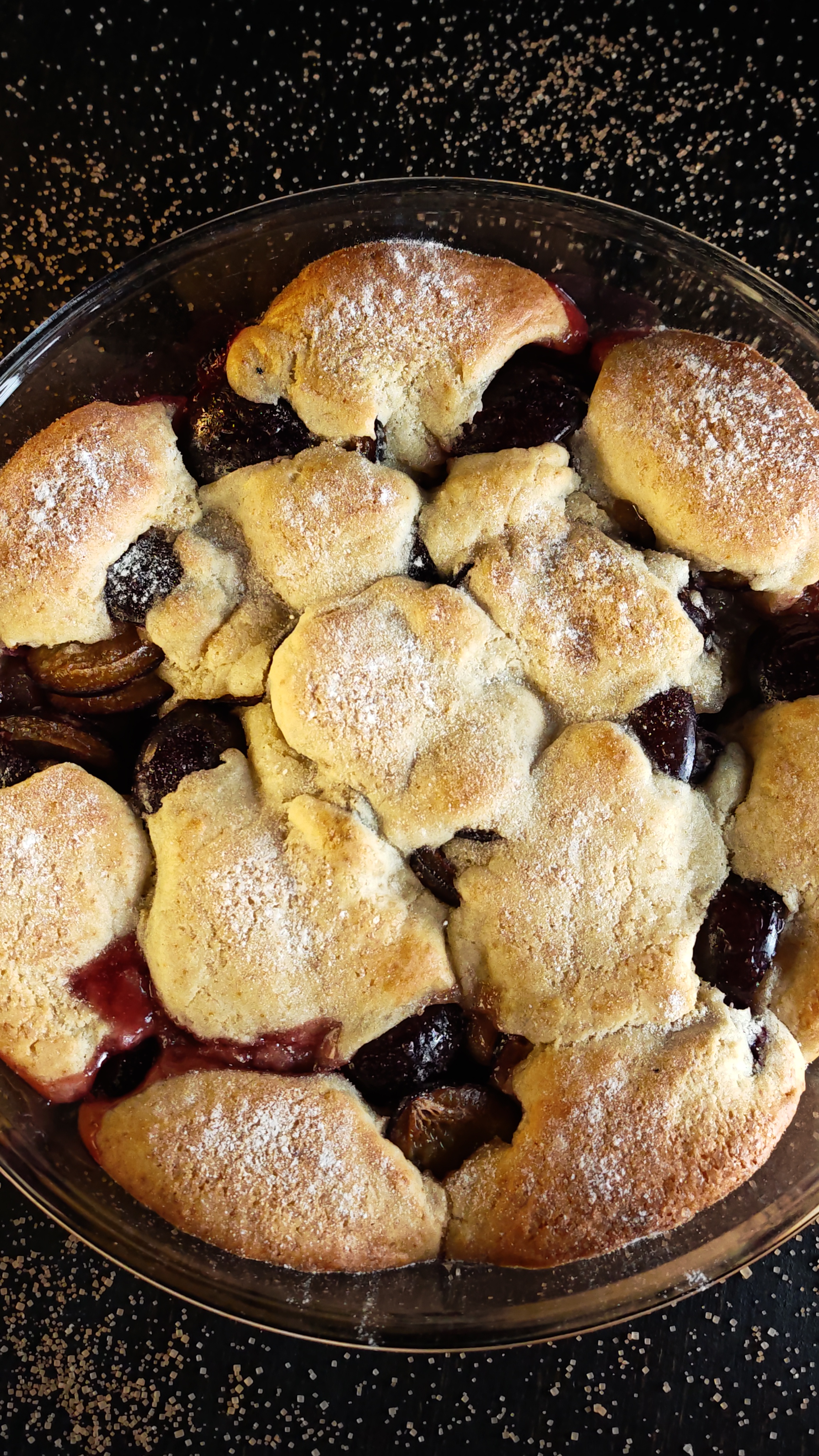 Cobbler cu prune - Desertul simplu care te cucerește