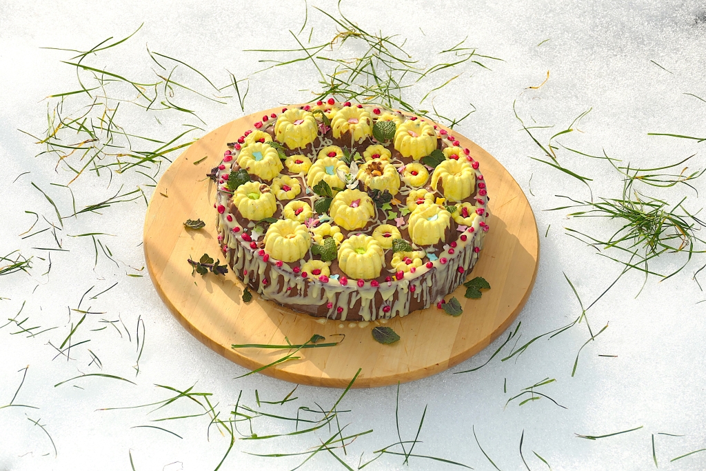 Tort Sa vina Primavara -  Reteta cu mango, fructul pasiuni si banane